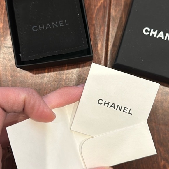Chanel Earring Box - Picture 5 of 5